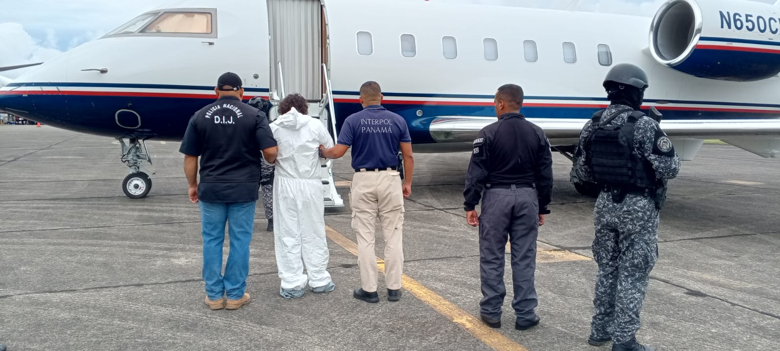 Interpol Panamá extradita a boliviano buscado por Estados Unidos por tráfico de drogas 