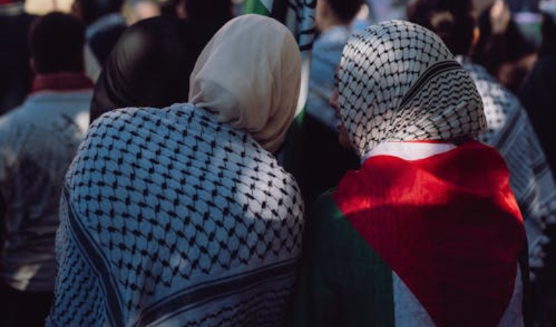 La kufiya, símbolo de identidad palestina, inscrita como patrimonio inmaterial por la UNESCO 