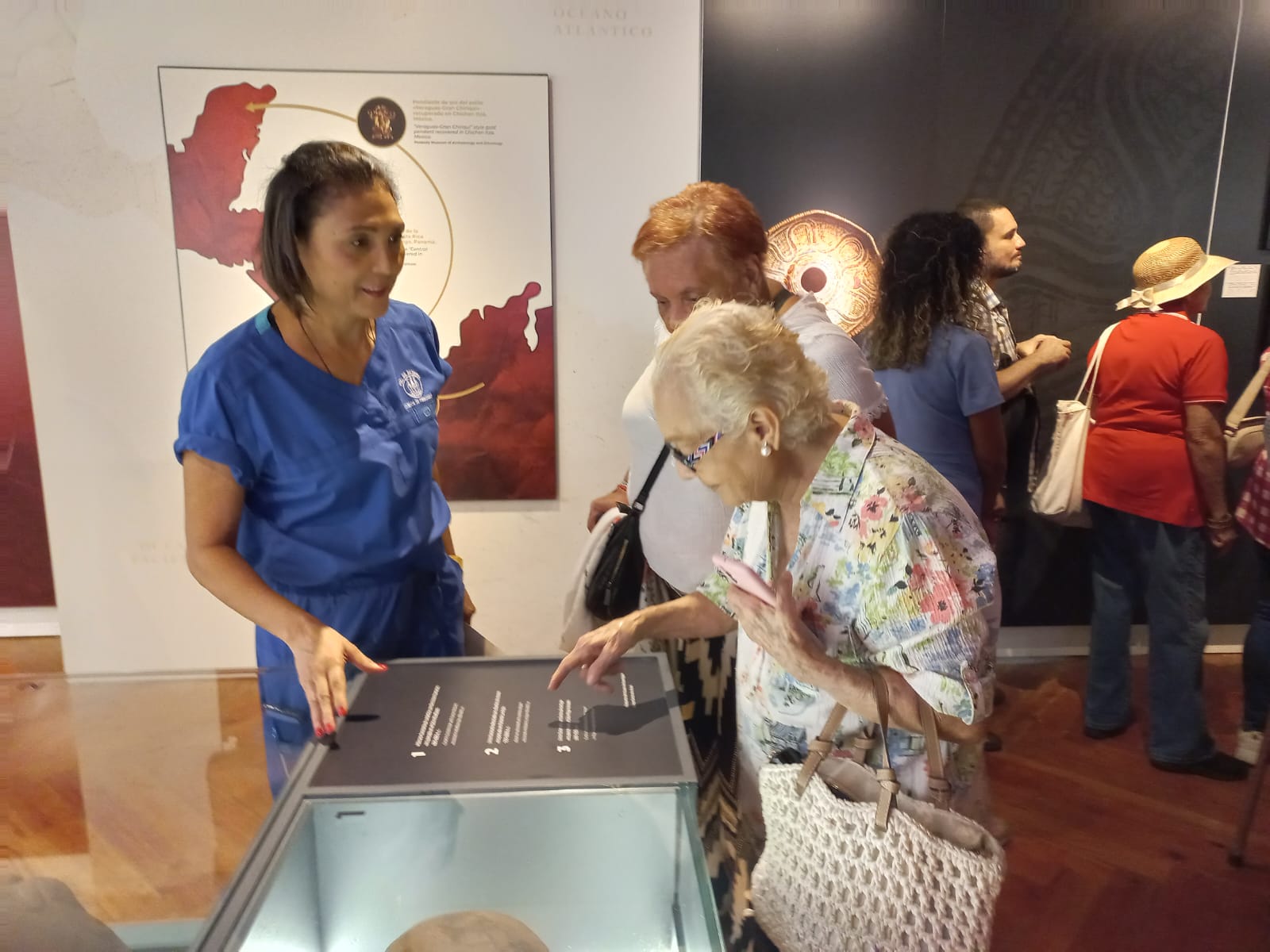 Visita de pacientes al Museo del Canal Interoceánico; una terapia y acción de trabajo social que ofrece la Policlínica de Betania 