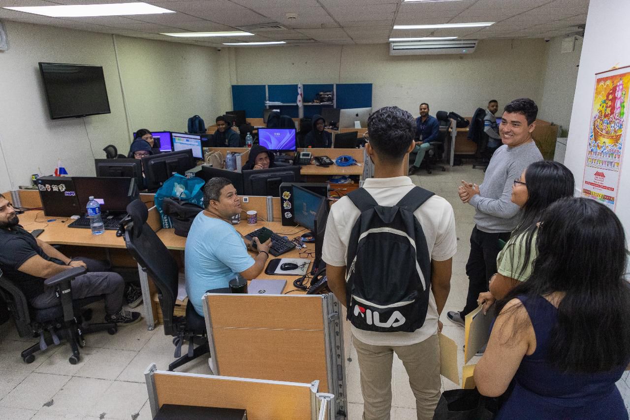 Estudiantes panameños desarrollan software de voto digital para la Alcaldía de Panamá 