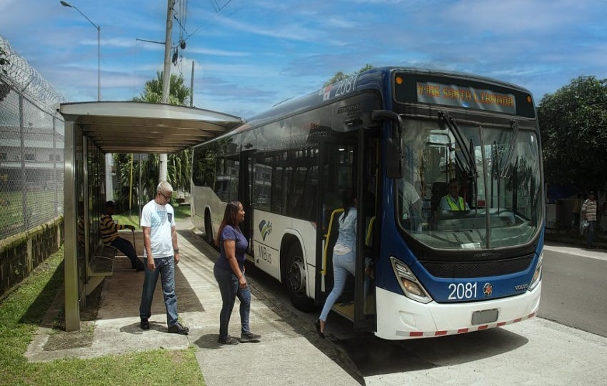 ¡Exigen mejoras al servicio! Usuarios se oponen a aumento de tarifa de MiBus 