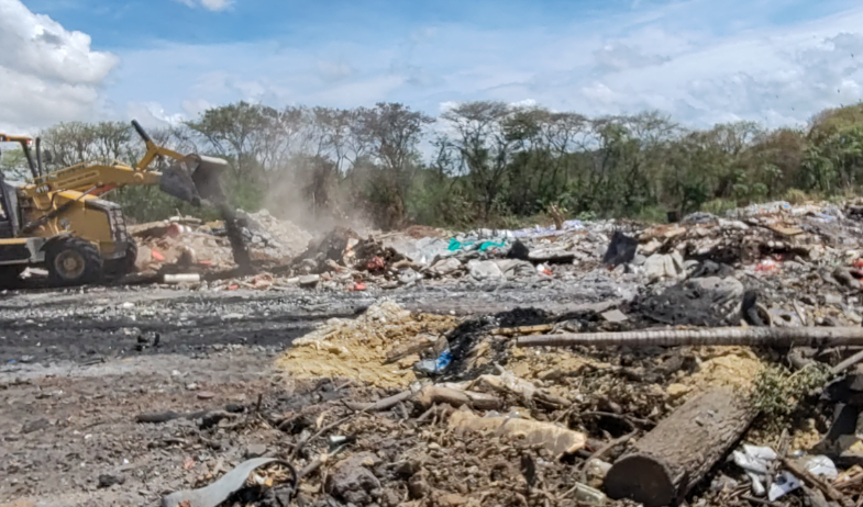 Implementarán barreras y vigilancia para combatir la contaminación en Playa Chiquita  