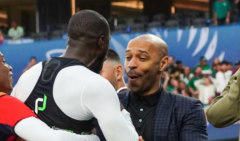 Thierry Henry recibe invitación oficial de Mayer Mizrachi, alcalde de Panamá 