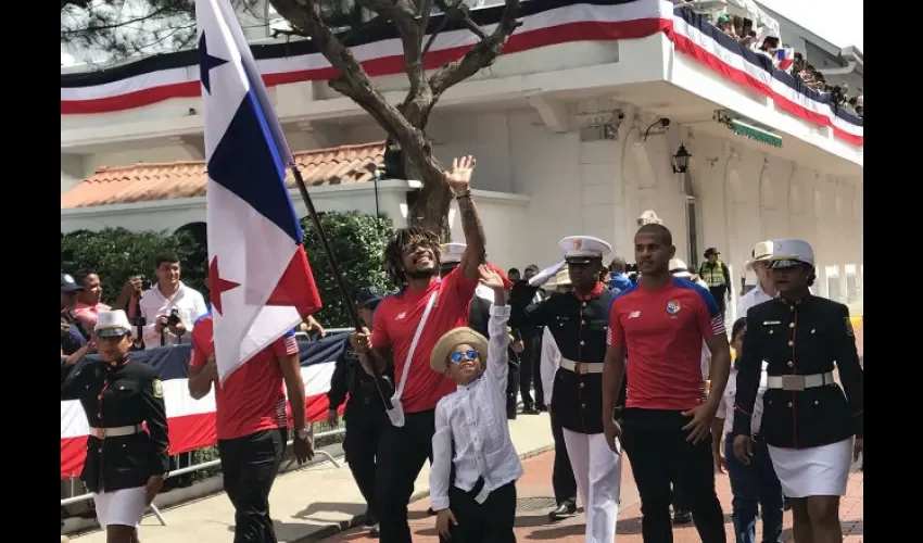 Román Torres recorriendo San Felipe