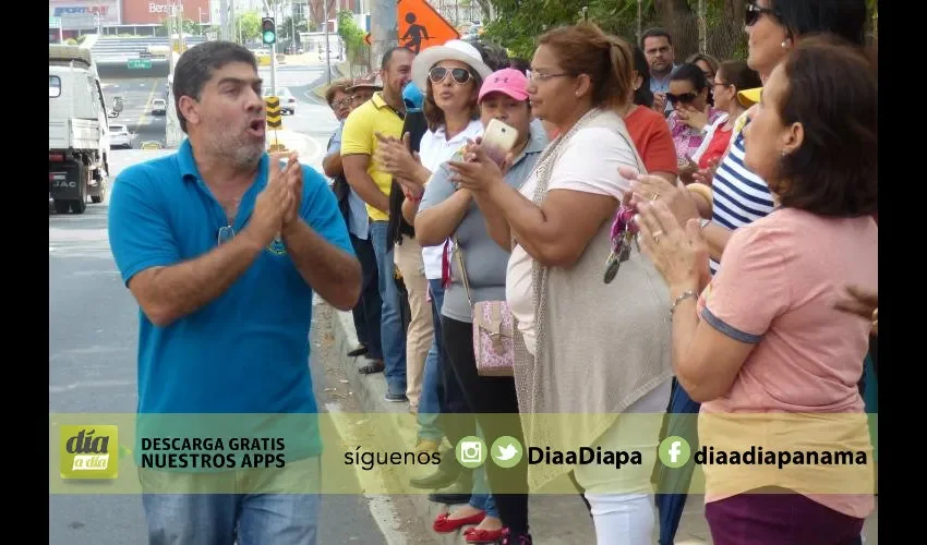 Docentes exigen una escuela digna para los estudiantes. Foto: Jesús Simmons