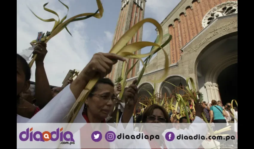 Muchos en Semana Santa viajan al interior de la República a pasarla en familia. Foto: Roberto Barrios