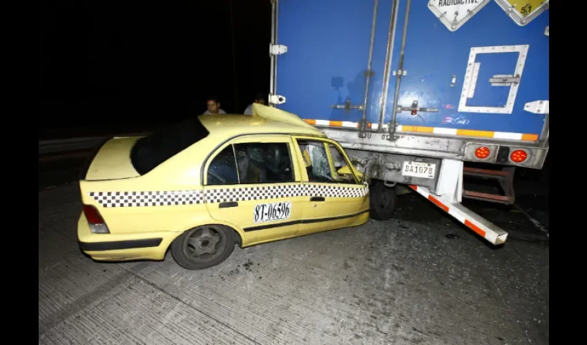 Accidente de tránsito en vía Centenario. 