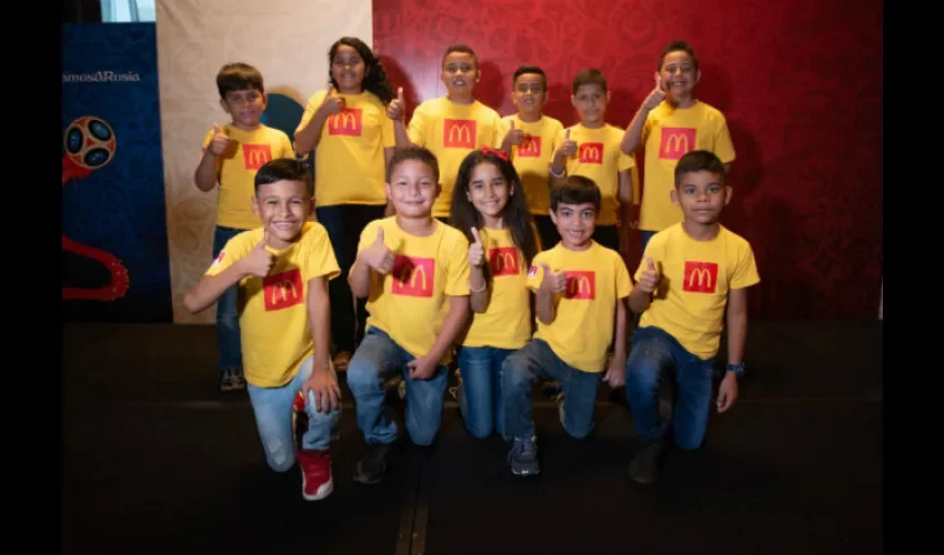 Estos niños viajarán junto a un familiar completando así un grupo de 22 panameños.