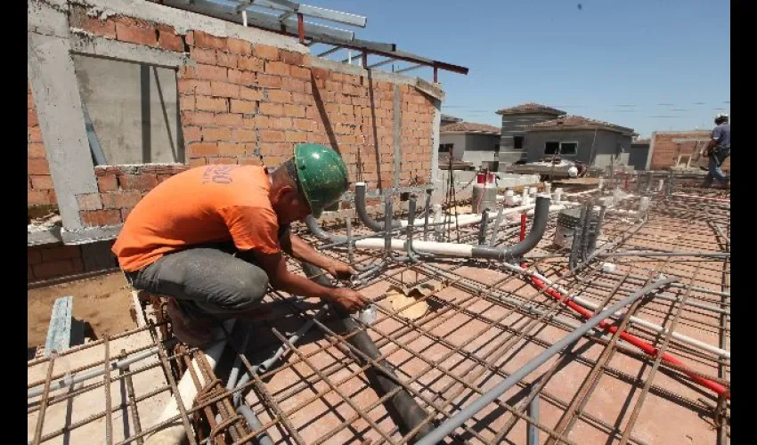 Compradores piden materiales de buena calidad para sus futuras viviendas. Foto