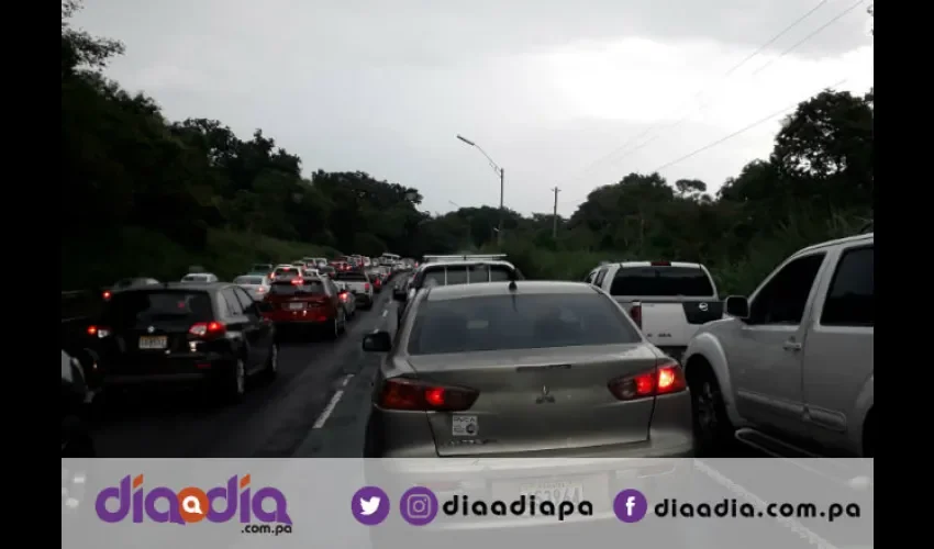 Los tranques le roban tiempo de su familia. Foto: Jesús Simmons