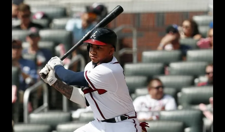 Johan Camargo (dcha.) está en su segunda temporada con los Bravos de Atlanta. AP