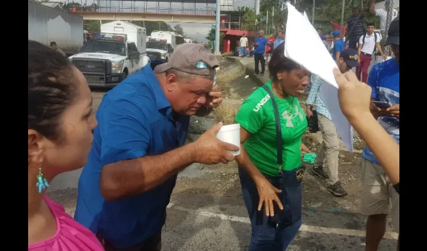 El gas los afectó. Foto: Diómedes Sánchez