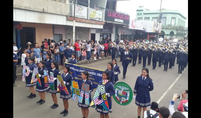 Banda de música del colegio chitreano José Daniel Crespo.