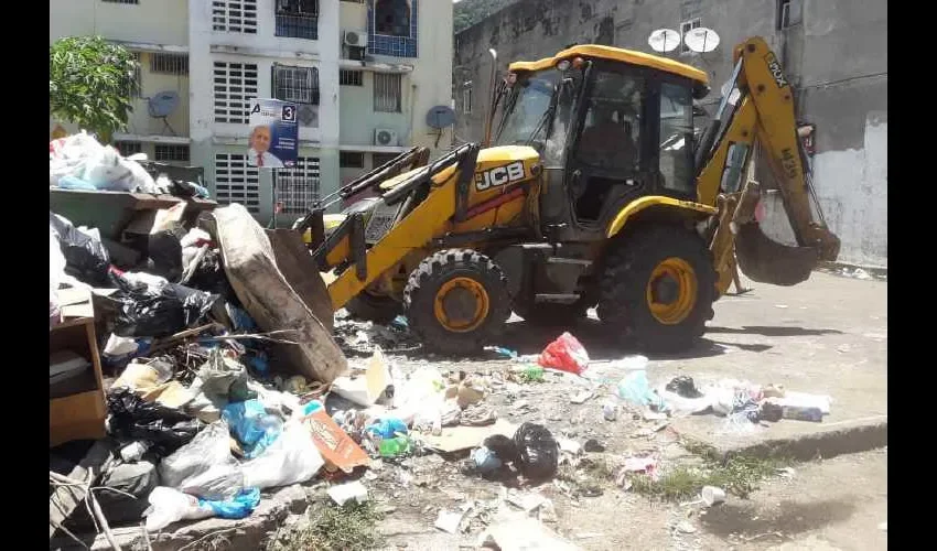 Piden manipular la  basura de Navidad de forma correcta. Foto: Ilustrativa