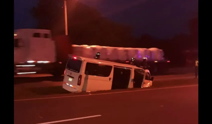 Foto ilustrativa del carro del Ministerio Público en el lugar. 