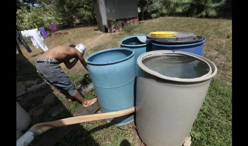 Los habitantes esperan que con estos trabajos se normalice el suministro.