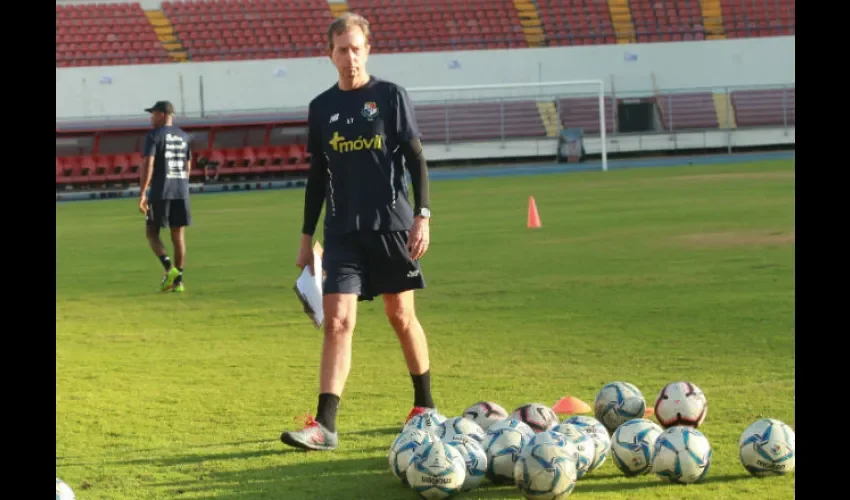 El técnico interino de la selección de Panamá Gary Stempel. Foto: Anayansi Gamez 