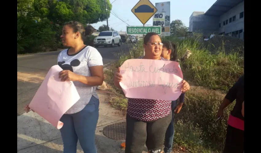 Moradores protestan. Foto: Jesús Simmons