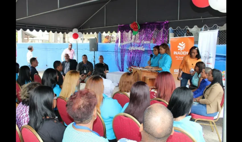 Orgullosas de haber culminado la capacitación. Foto: Diómedes Sánchez 