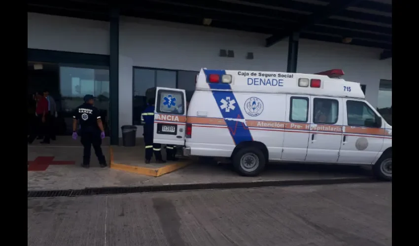 Foto ilustrativa del traslado de los pacientes al hospital. 