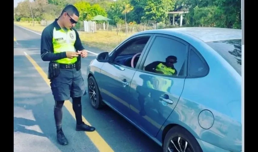 Gabriel Vásquez le mete muchas ganas a su trabajo. Foto: Redes Sociales.