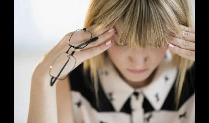 Padres deben estar pendientes a señales de migrañas en niños. Foto: Cortersía