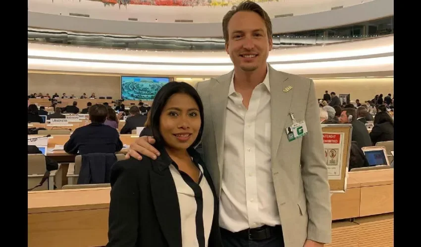 Yalitza Aparicio y Nicolás Celis.