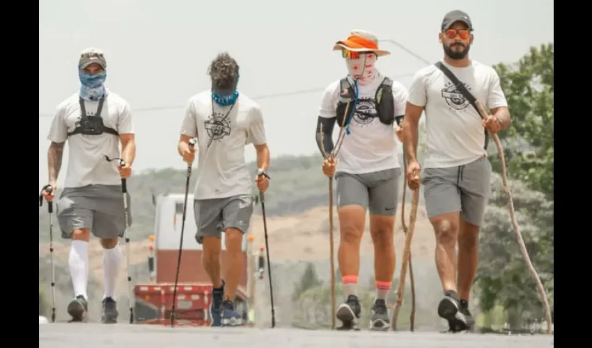 Los chicos llevan días caminando. Foto: Instagram