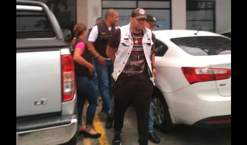 El artista del genero urbano fue detenido el día miércoles 7 de mayo de 2019, en un restaurante en el centro comercial Los Pueblos. Foto: Cortesía