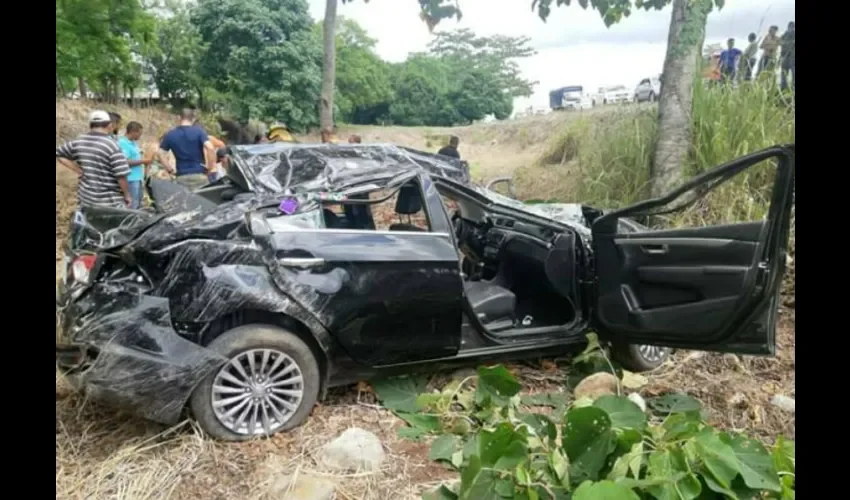 Foto ilustrativa  del vehículo accidentado. 