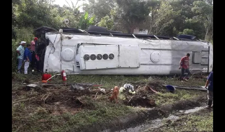 El bus se desplazaba desde Panamá hacia Metetí en la provincia de Darién.  Foto: Cortesía