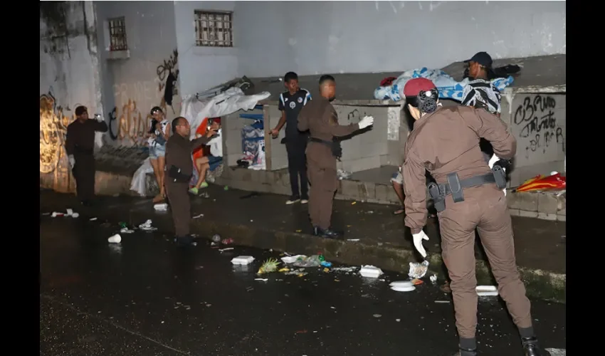 A las personas captadas en el operativo se les suministró ropa, corte de cabello, comida, aseo personal y atención primaria a través de psicólogos y trabajadores sociales. Foto: Cortesía