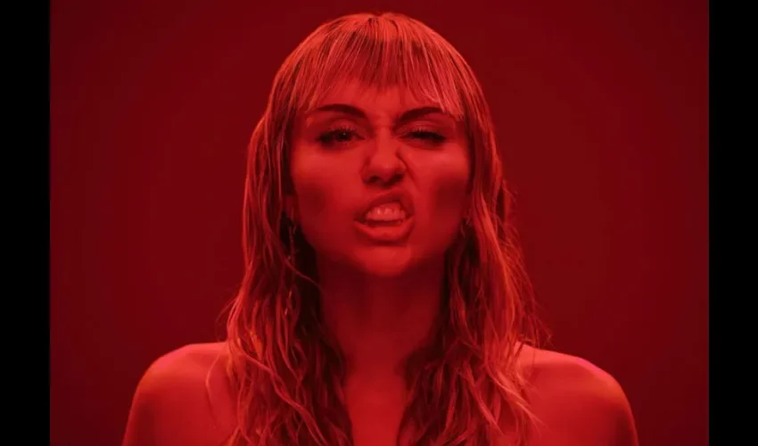 Foto ilustrativa de la cantante Miley Cyrus. 