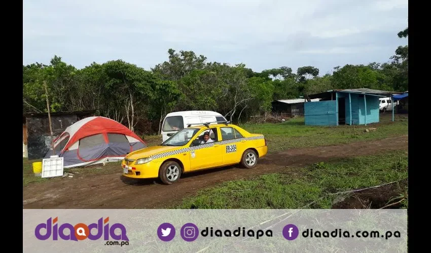 Los invasores tienen carros buenos. Foto: Jesús Simmons