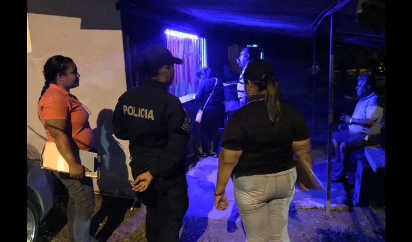 El funcionario reveló que esta acción la estarán llevando a cabo una vez por mes en distintos sectores del distrito de Changuinola. Foto: Mayra Madrid