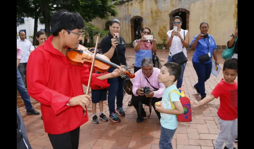 El viceministro de Cultura manifestó que estas actividades son parte de la agenda del ministerio en materia de inclusión, con el fin de que la cultura llegue a todos sin distinción. Fotos: Cortesía