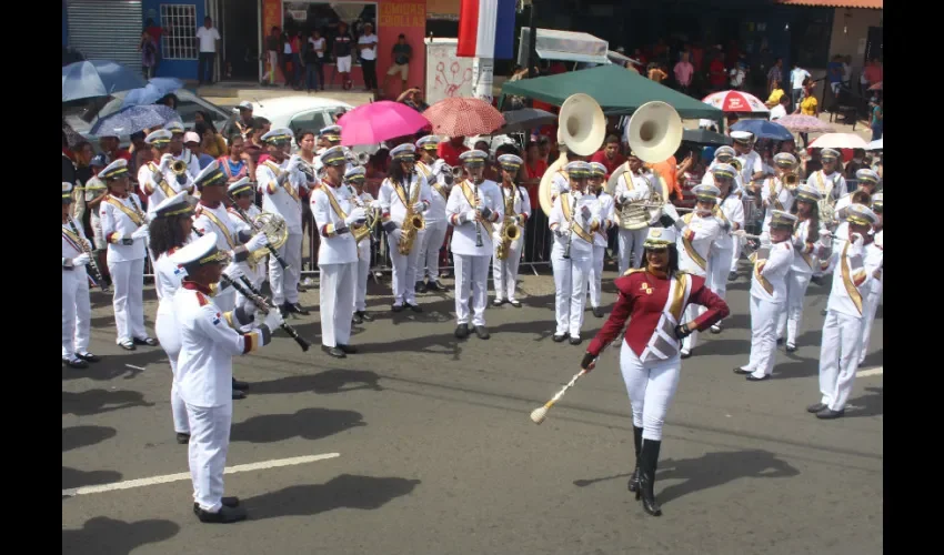 Desfile del 28 de noviembre. 