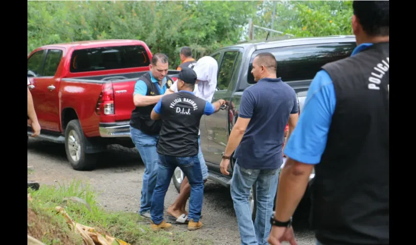 El homicidio de Pedro Gutiérrez se dio el pasado domingo 24 de noviembre a eso 7:00 p.m. cuando la víctima se encontraba en el portal de su residencia frente a la cancha de la comunidad de El Valle de Las Lomas.