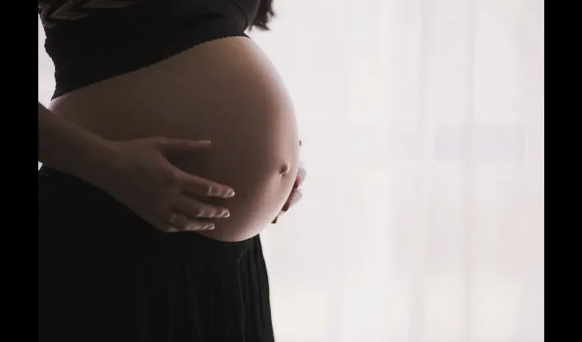 Foto ilustrativa de una mujer embarazada. 