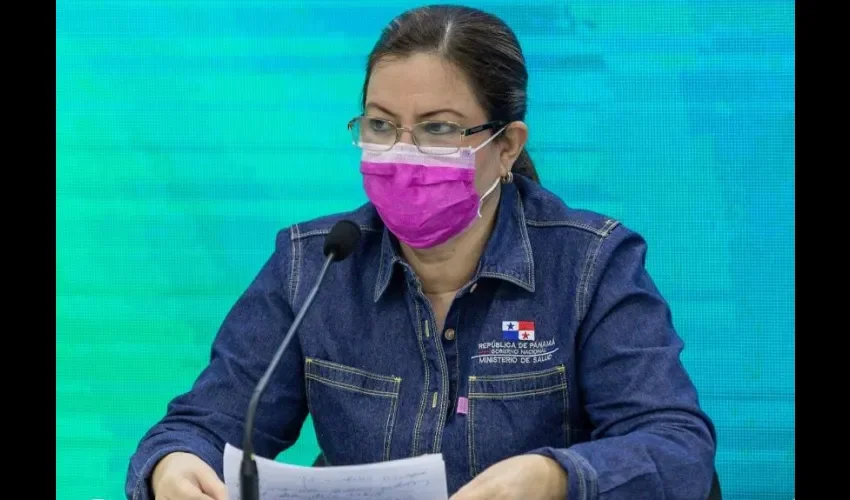 Foto ilustrativa de la ministra de salud. 