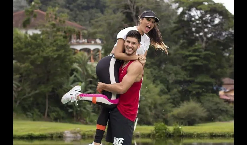 Eugenio 'Geno' Luzcando con Marilú de Icaza.