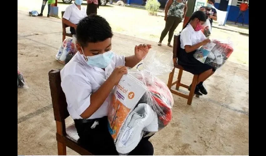 Foto ilustrativa de estudiantes en Panamá.