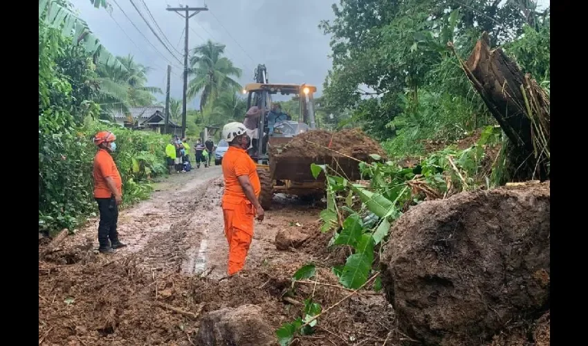 Foto ilustrativa de los trabajos de remoción. 