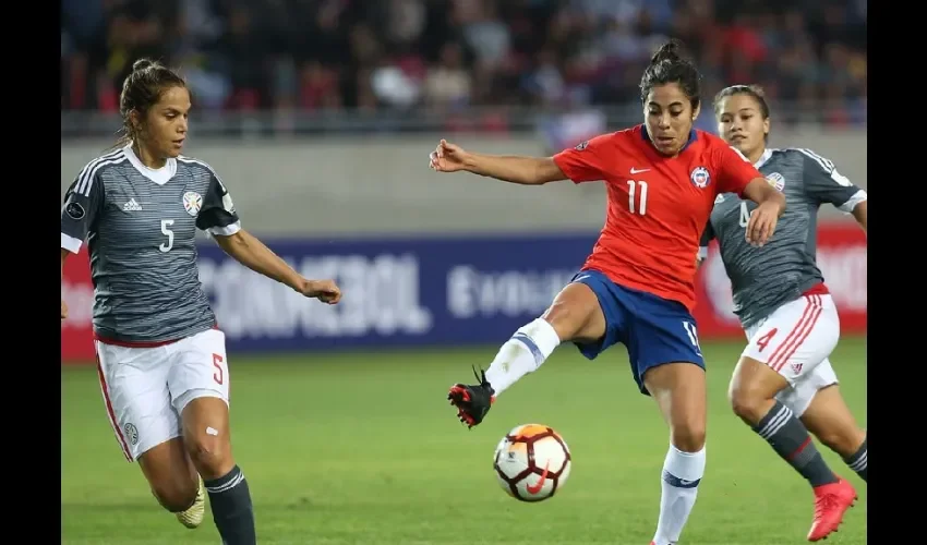 Foto ilustrativa de la participación femenina. 