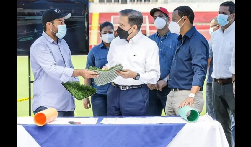 Foto ilustrativa de la inspección en el Rommel Fernández. 