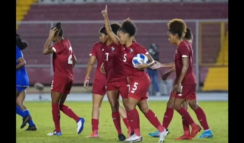 Panamá y El Salvador jugarán el martes 12 el partido que definirá el primer lugar de grupo que clasiricará a la siguiente ronda de la eliminatoria mundialista de Concacaf para la Copa Mundial Femenina de la FIFA Australia y Nueva Zelanda 2023.