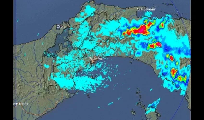 Vista del mal tiempo sobre Panamá. 