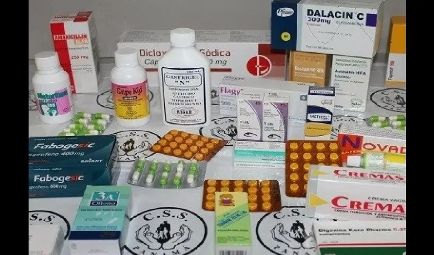 Vista de algunos medicamentos que ofrecen en la CSS. 