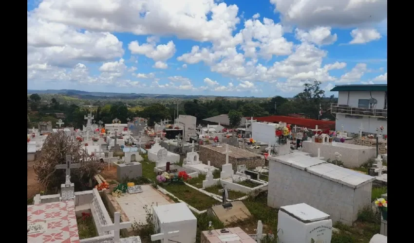 Vista de los cementerios. 