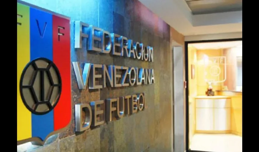 Vista del escudo de la federación. 